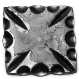 Art.94/A/4 / base para coluna - dim: 80 x 80 x 8 mm 9