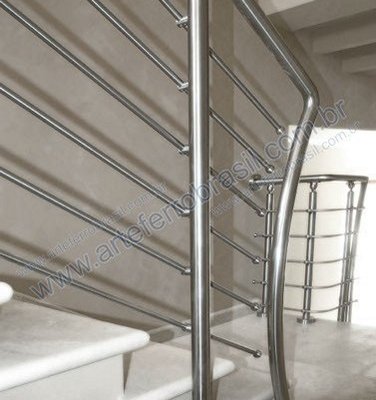 Escada de Aço Inox 67